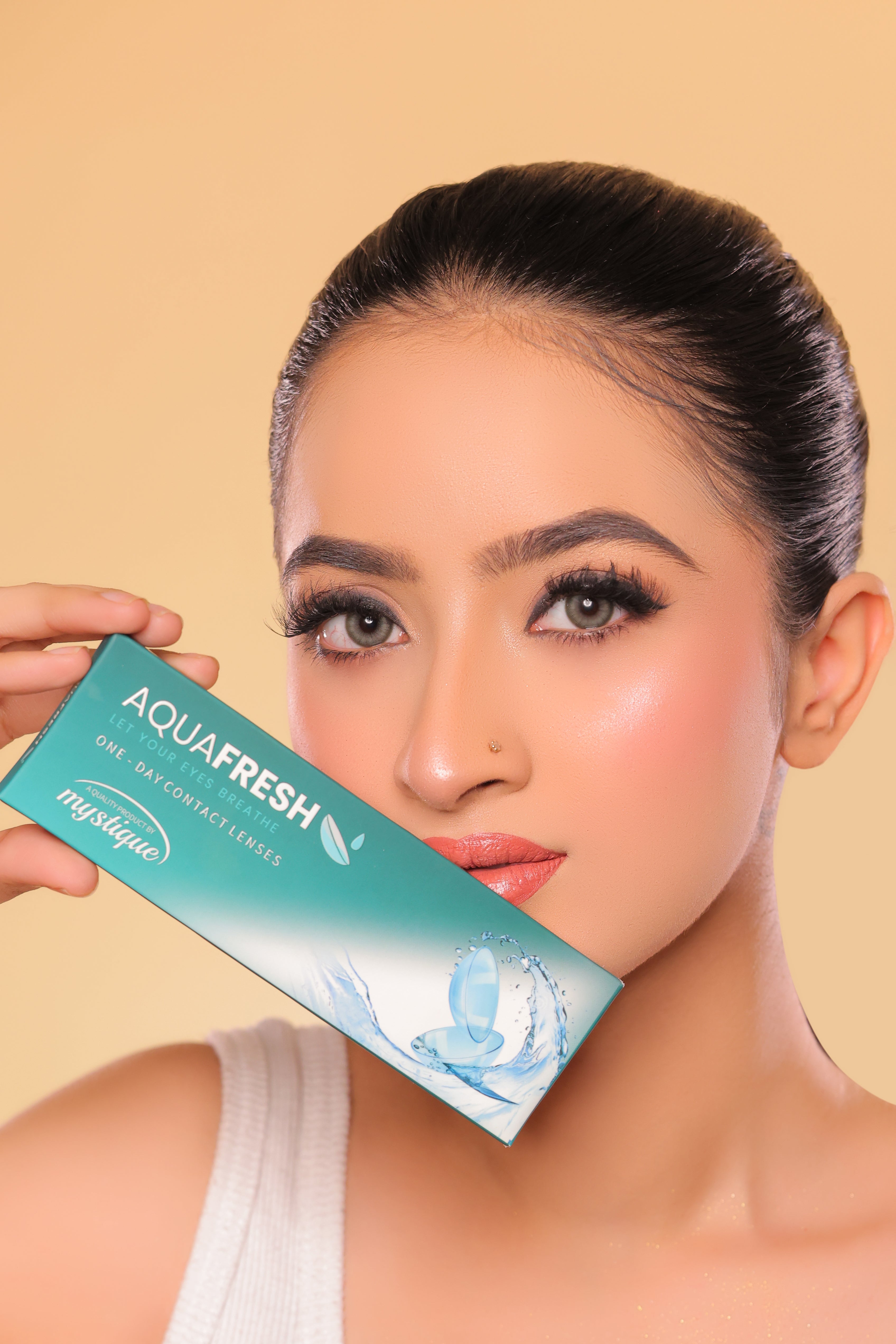 Khaki™ Fashion Colored Contact Lenses