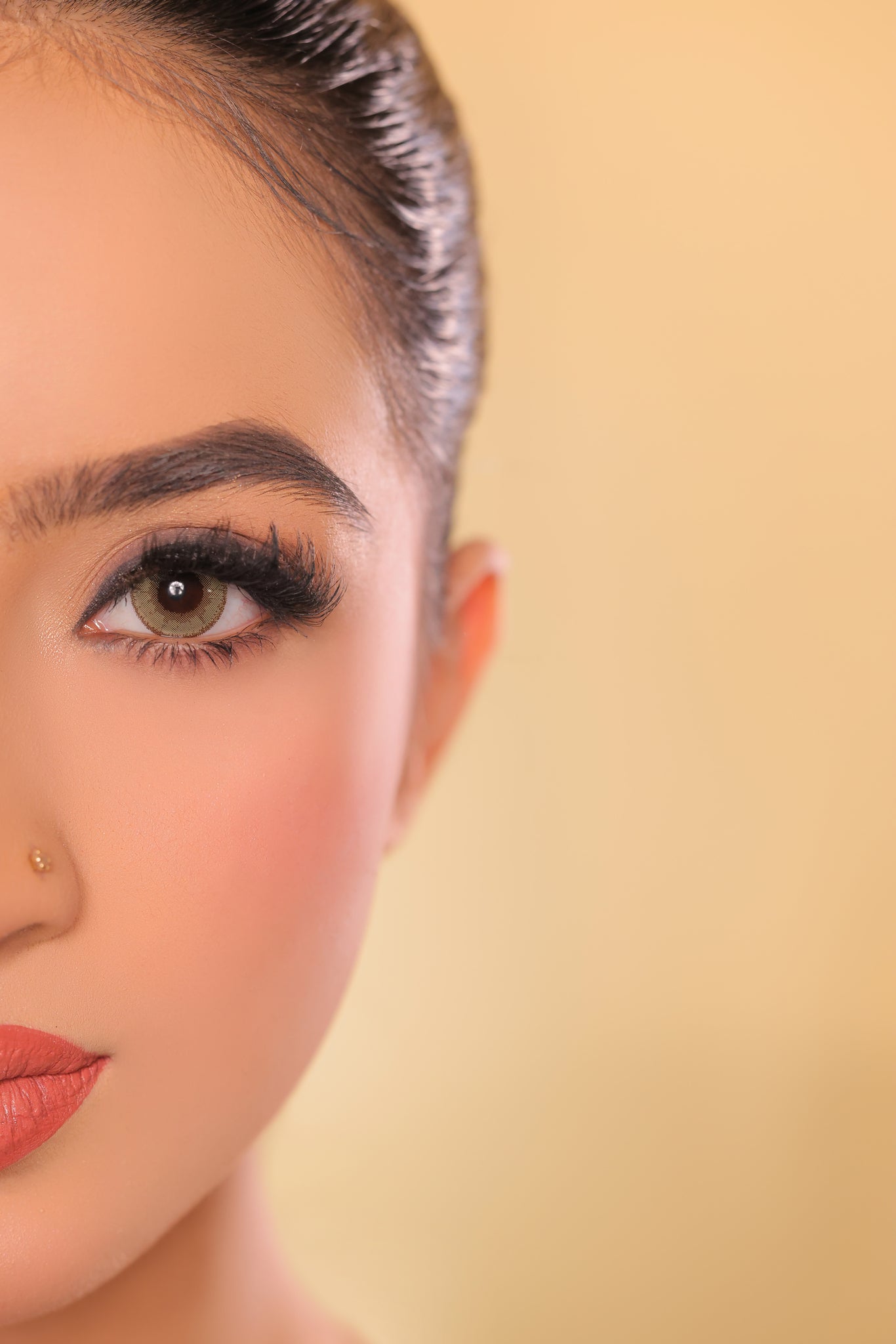 Luminous Grey™ Colored Contact Lenses