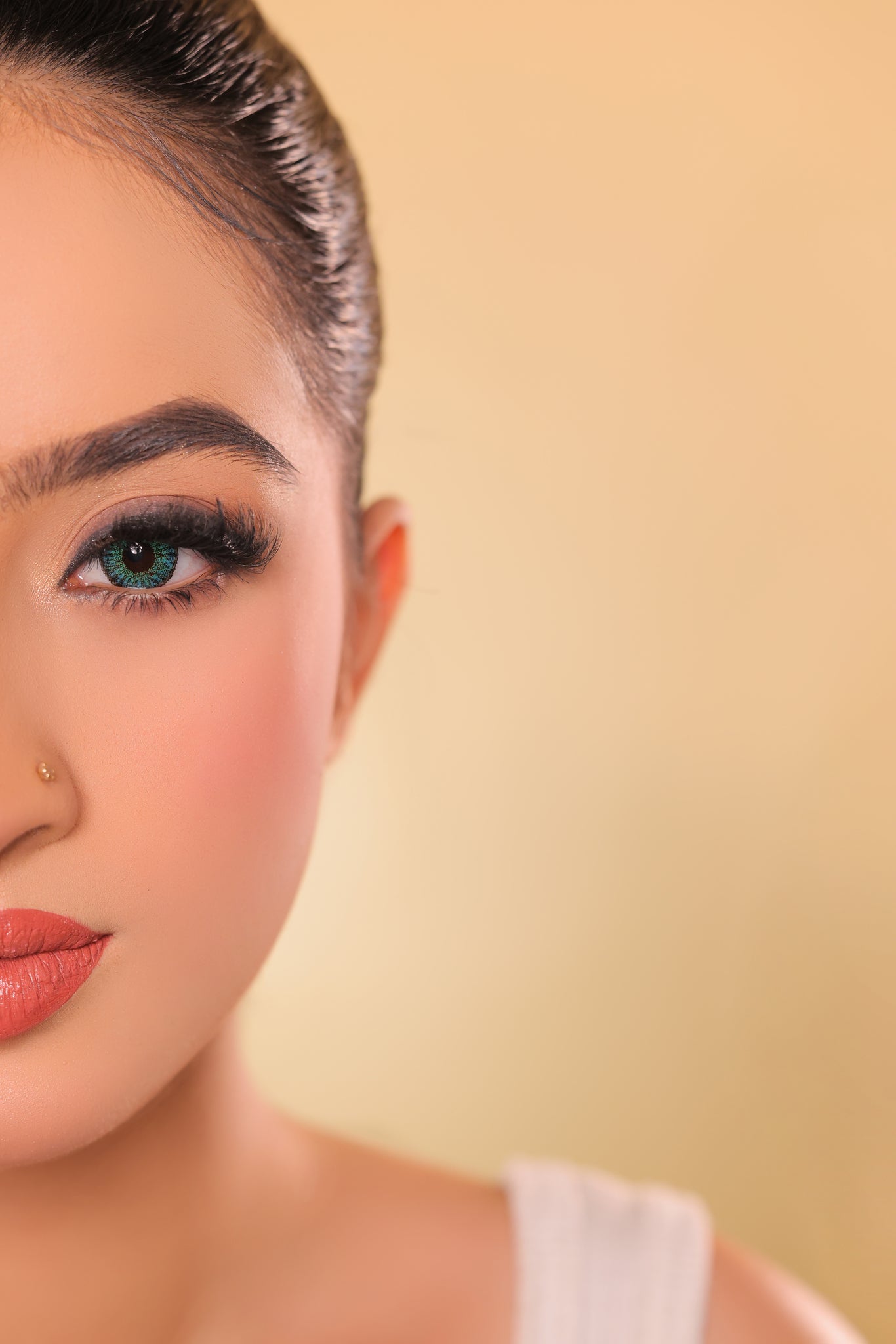 Gemstone Green™ Colored Contact Lenses