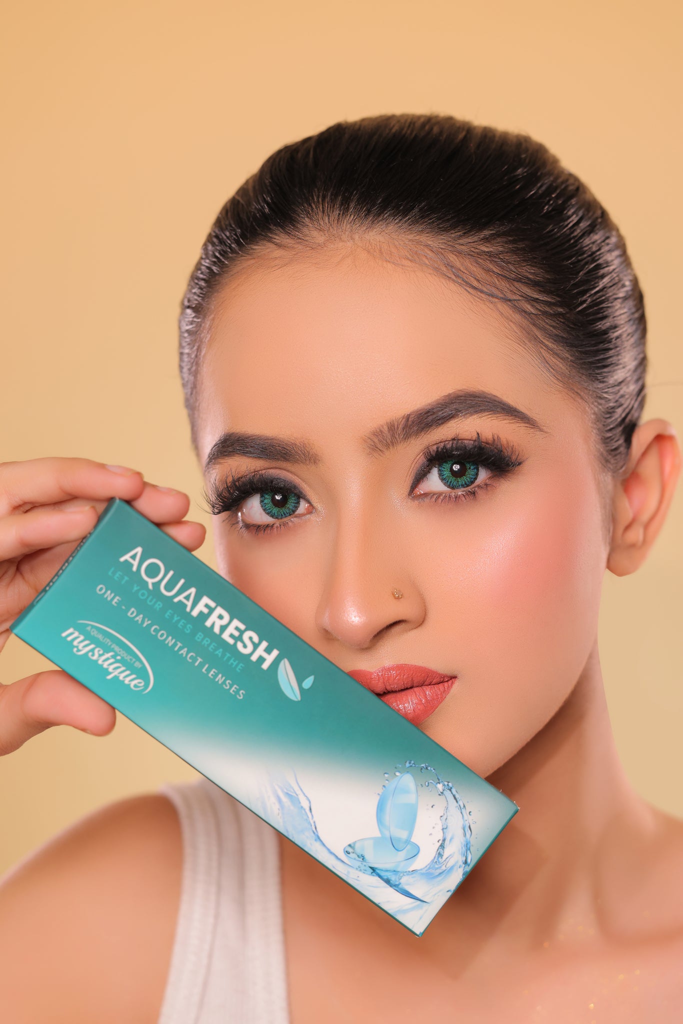 Gemstone Green™ Colored Contact Lenses